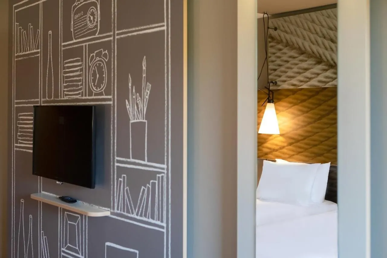 *** Hotel Ibis Budapest Castle Hill Hungary